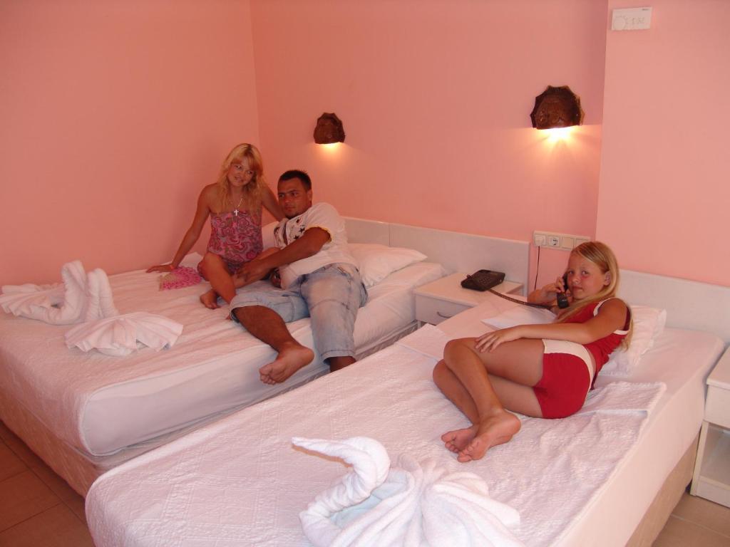 Club Bayar Beach Hotel ألانيا المظهر الخارجي الصورة